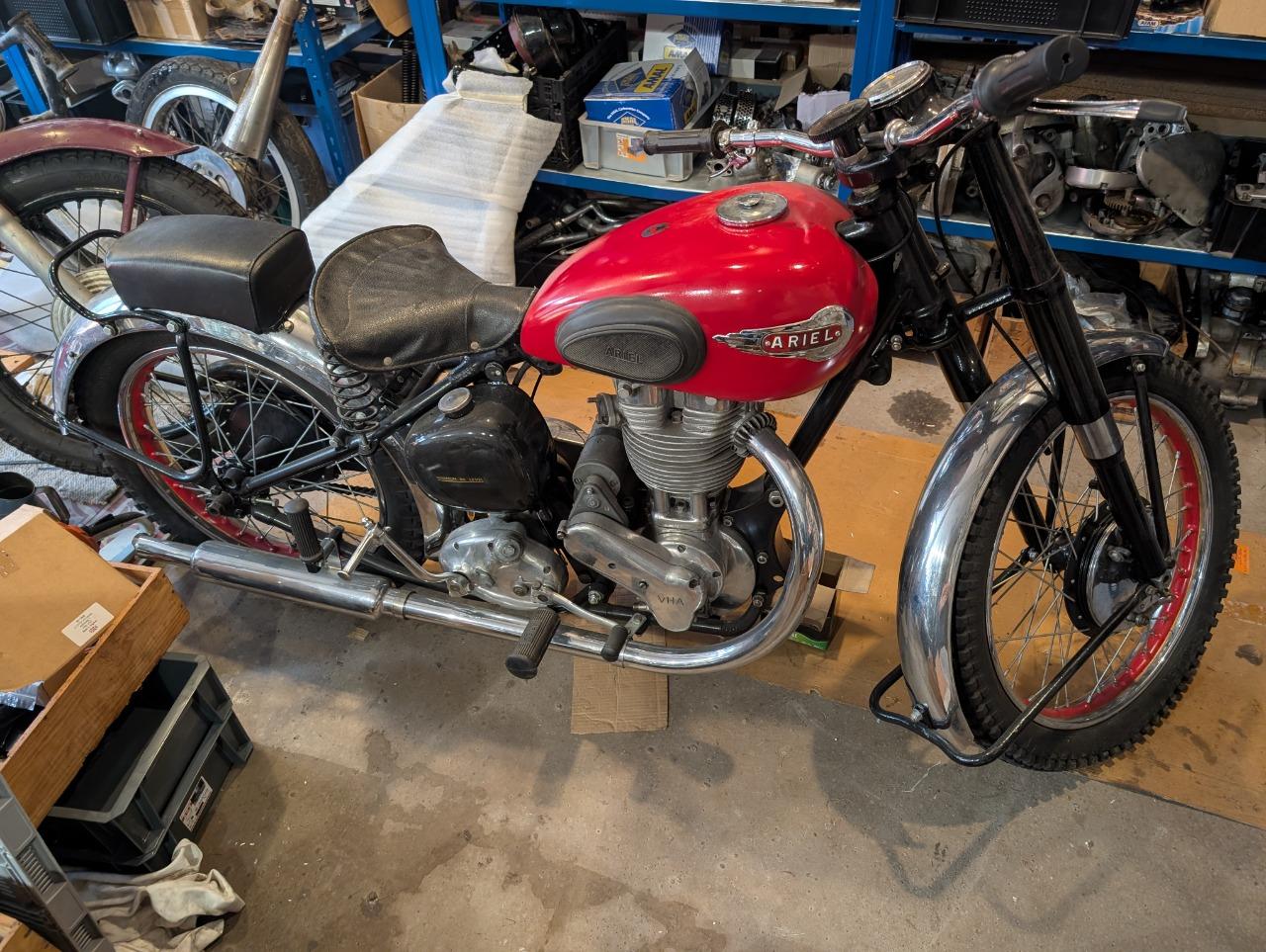 ARIEL VH VHA - 1952 LesAnciennes.com