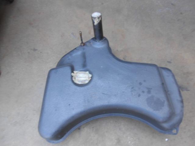 Rèservoir d' essence Jaguar Mk2 LesAnciennes.com