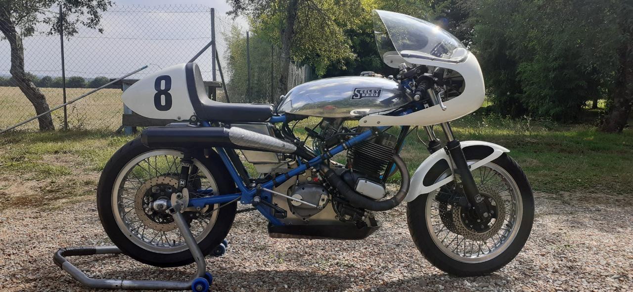 SEELEY NOURISH 750 - 1970 LesAnciennes.com