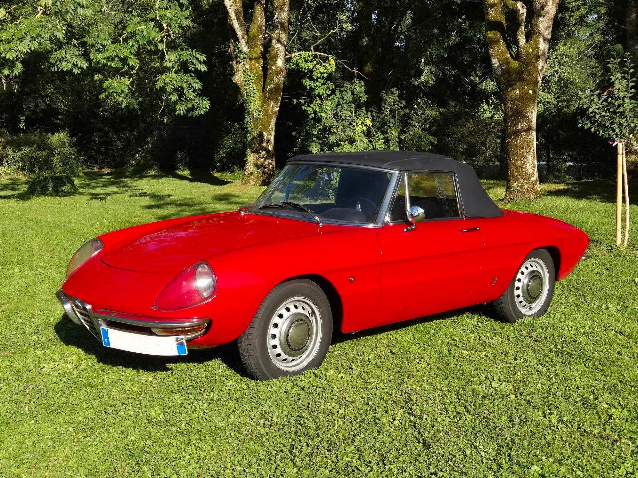 ALFA ROMEO Spider - 1967 LesAnciennes.com