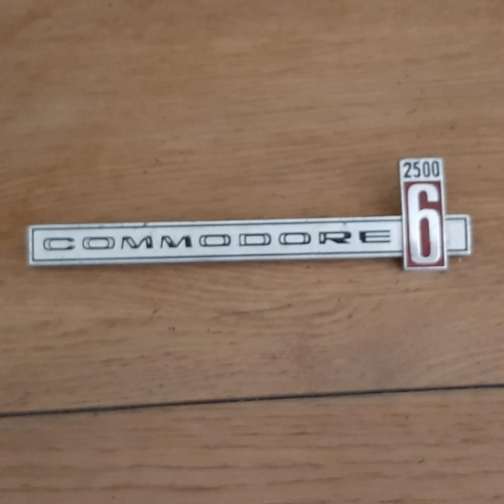 Monograme OPEL Commodore LesAnciennes.com