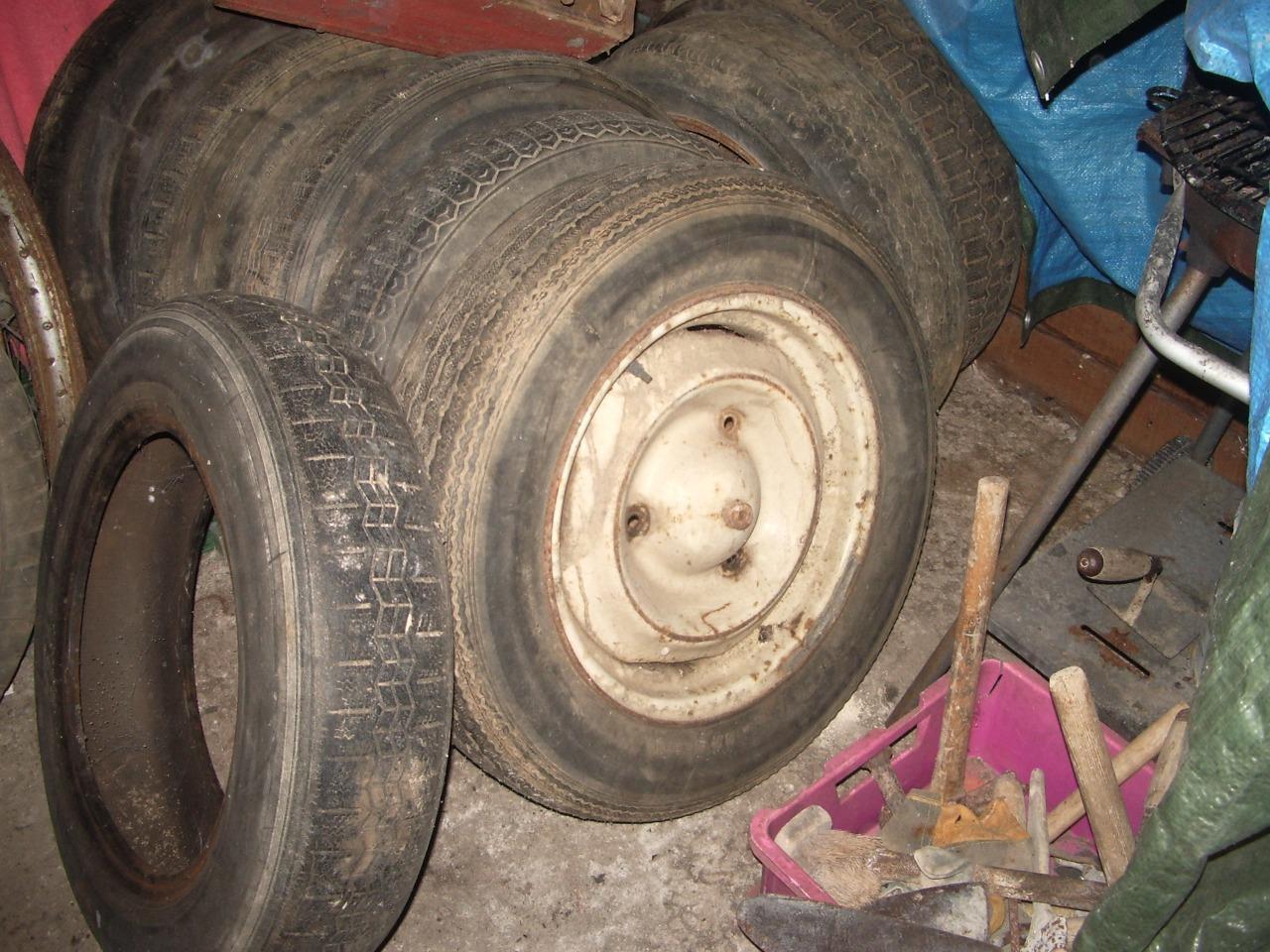 Jantes PEUGEOT 403 berline LesAnciennes.com