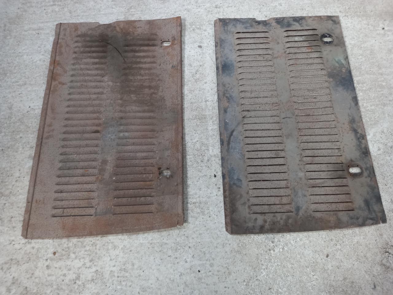 Flanc de capot SALMSON S4 LesAnciennes.com