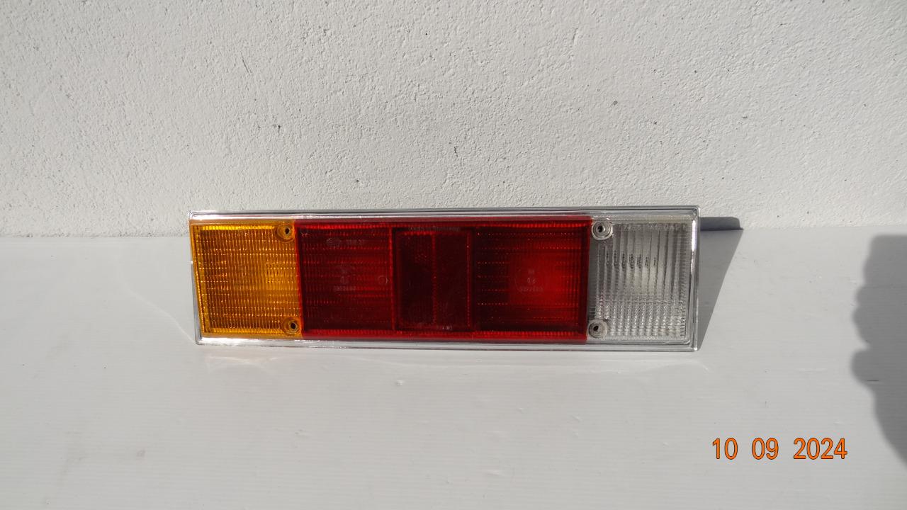 Feu FORD Capri mk2 LesAnciennes.com