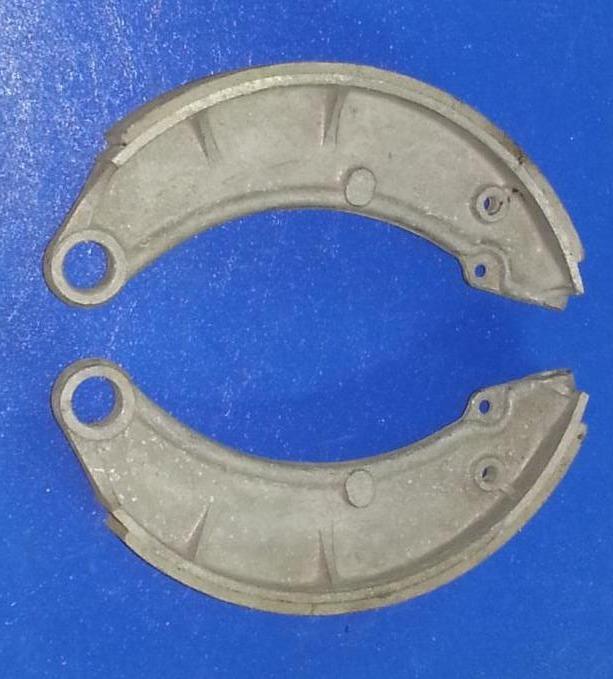 FIAT 1100 mâchoires frein LesAnciennes.com