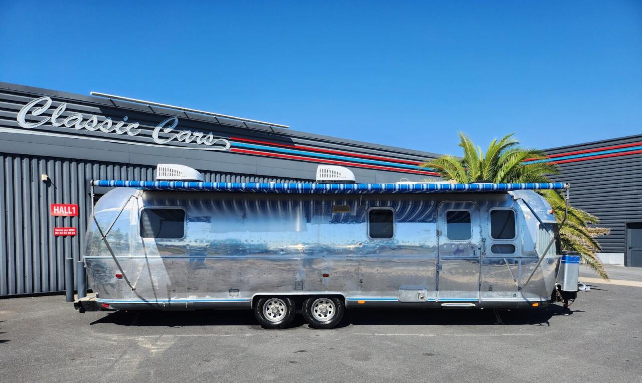 AIRSTREAM 1993 Prix: 54.500€ Origine : Etat-unis / LesAnciennes.com