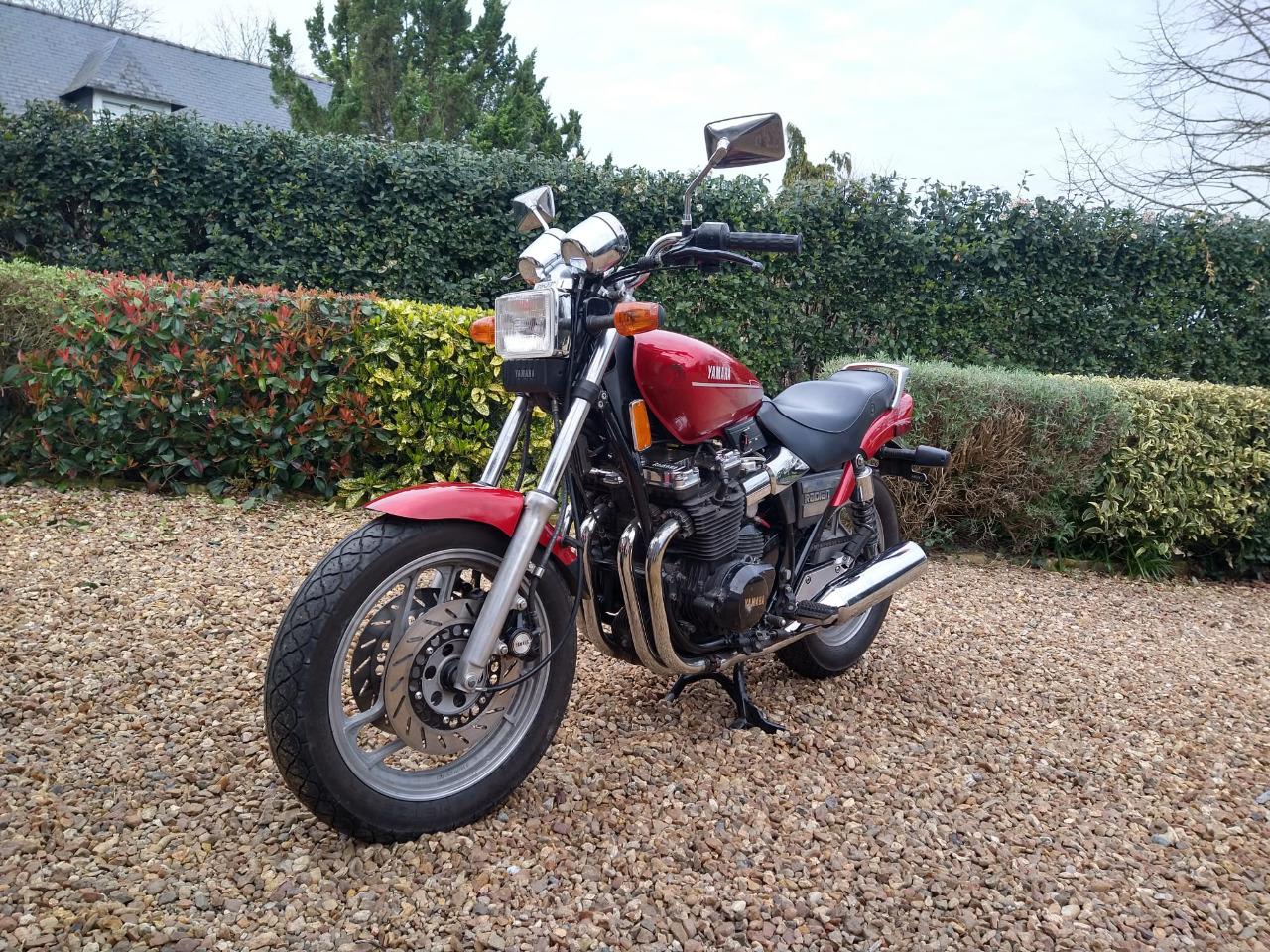 YAMAHA YX 600 RADIAN - 1990 LesAnciennes.com
