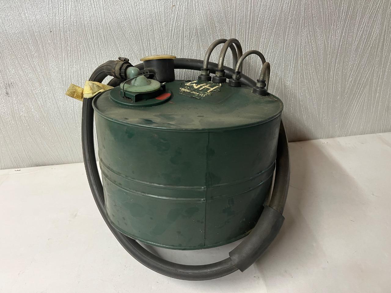 Réservoir LHM pour CITROEN SM LesAnciennes.com