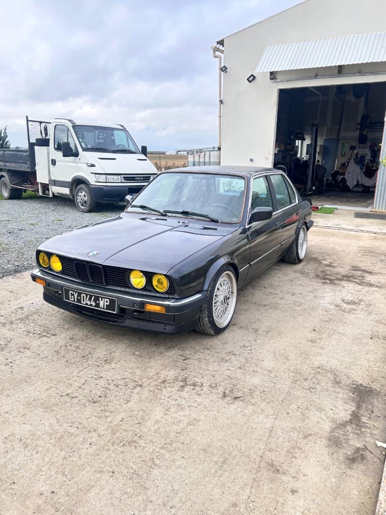 BMW 325 325i - 1987 LesAnciennes.com