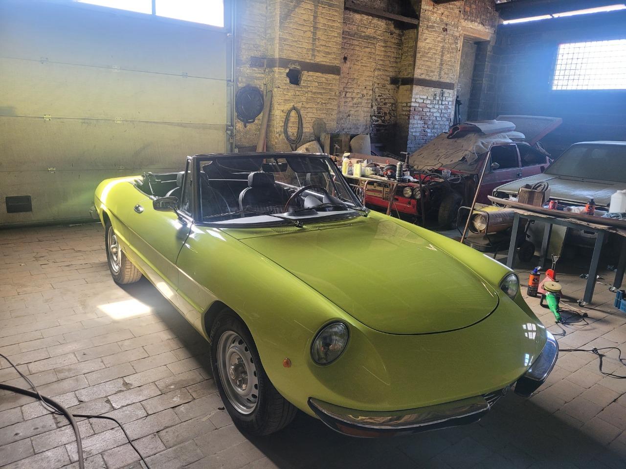ALFA ROMEO Spider - 1971 LesAnciennes.com