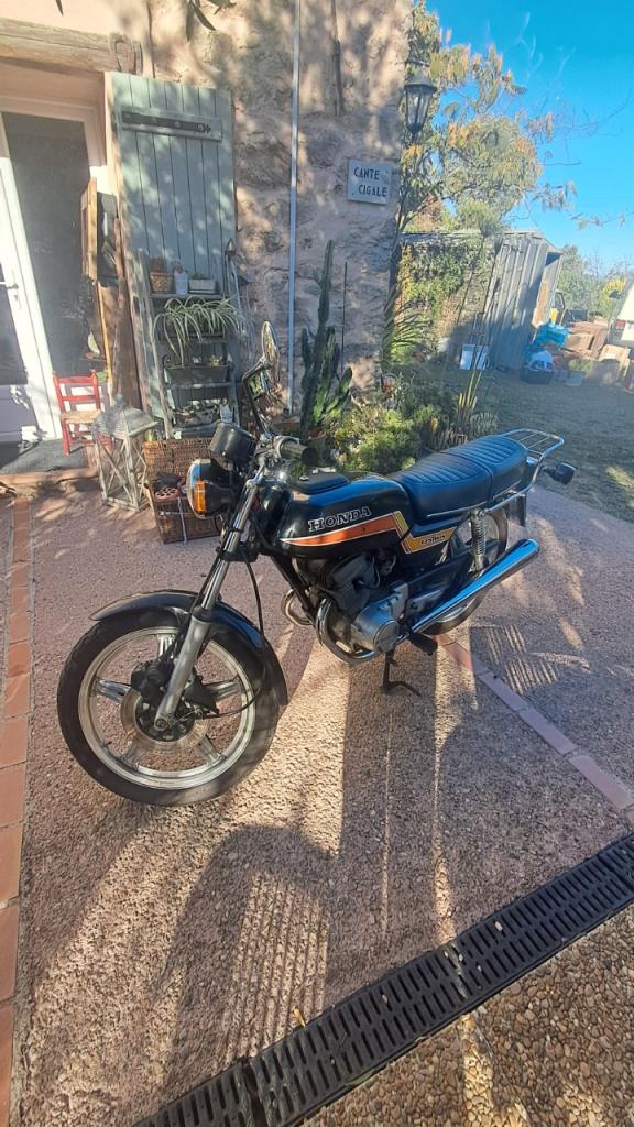 HONDA CB 125 Twin - 1980 LesAnciennes.com