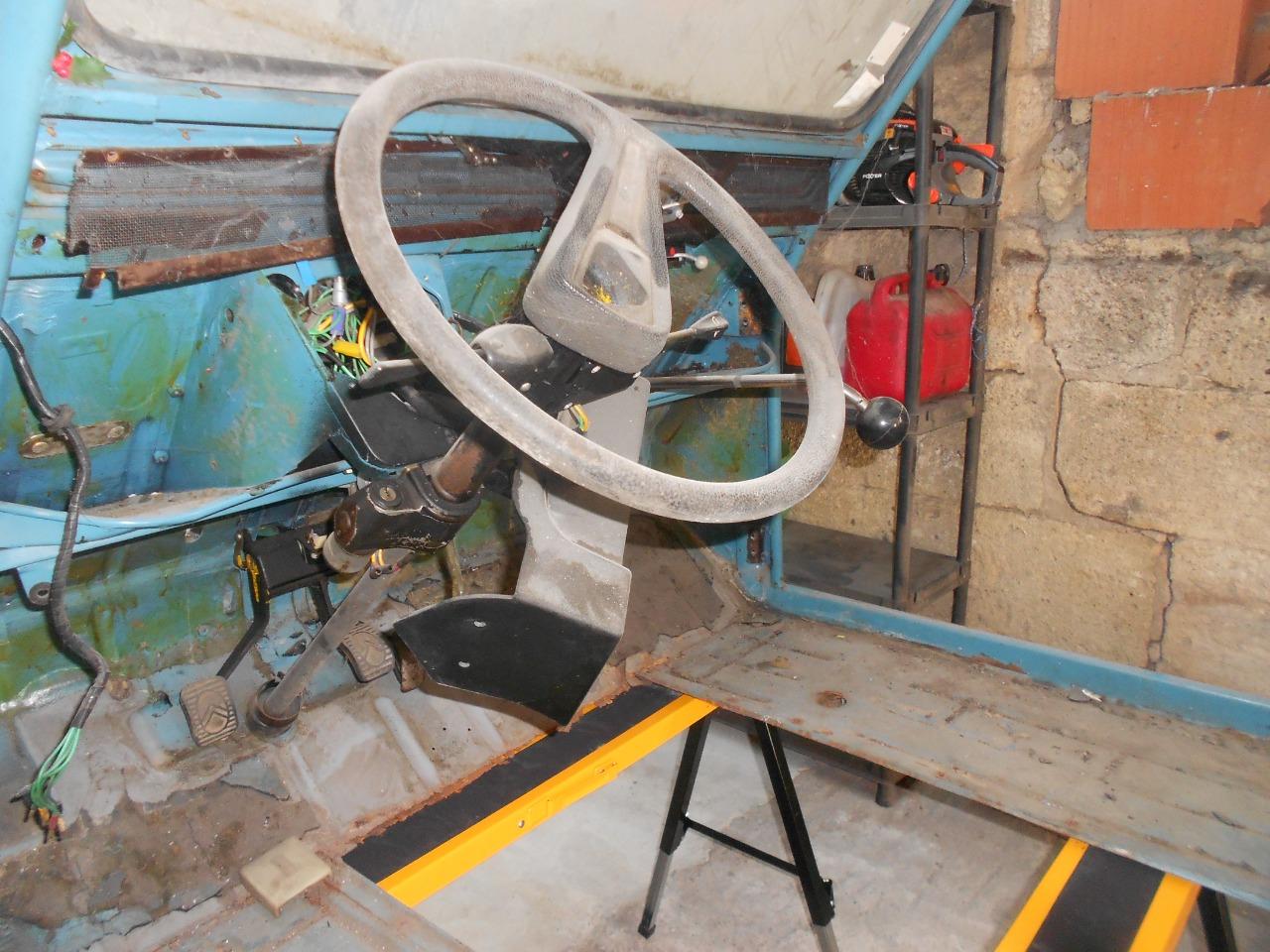 Lot de pièces CITROEN 2CV 6 Club LesAnciennes.com