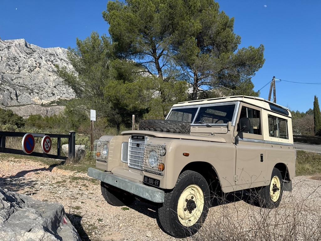 LAND ROVER 88 Serie 3 - 1981 LesAnciennes.com