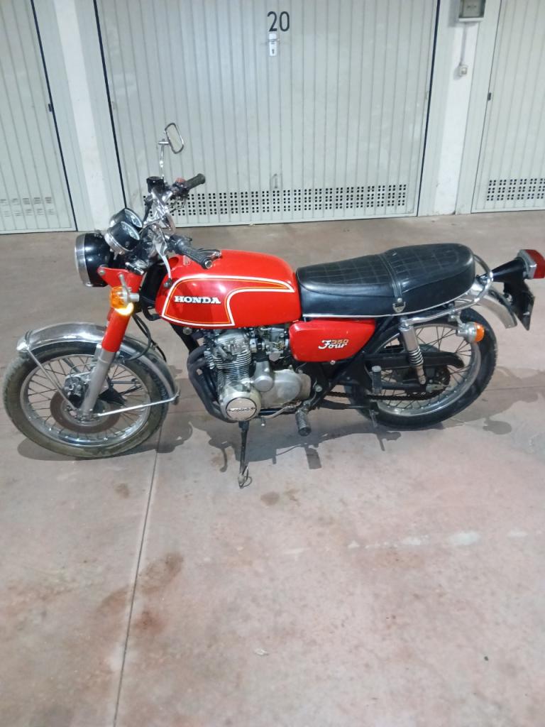 HONDA CB 350 Four - 1977 LesAnciennes.com