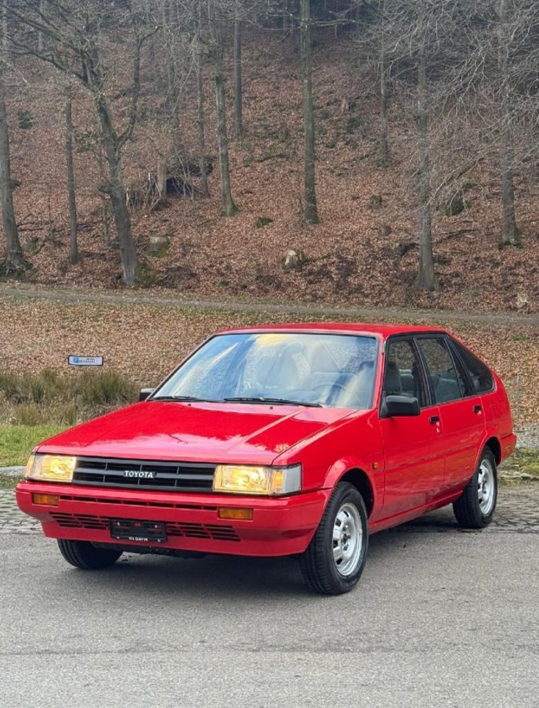 TOYOTA Corolla E80 Liftback 1300 GL - 1987 LesAnciennes.com
