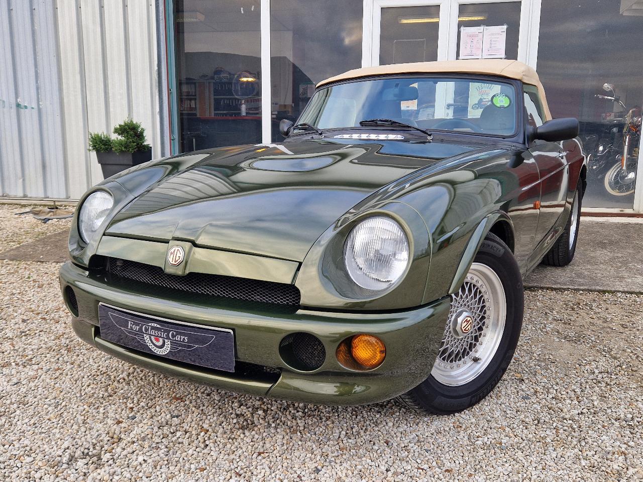 MG RV8 - 1995 LesAnciennes.com
