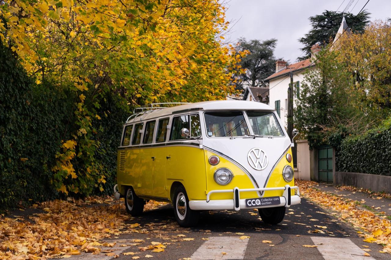 VOLKSWAGEN Combi Type 2 T1 Combi 1500 - 1973 LesAnciennes.com