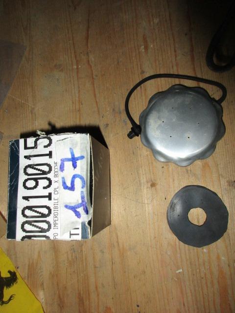 Bouchon de réservoir Maserati 3200 GT, 4200 LesAnciennes.com