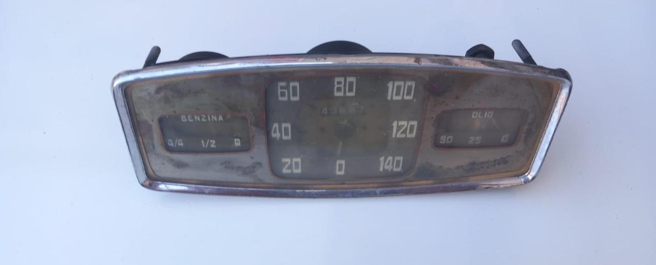 FIAT 1100 E tableau de bord utilisé LesAnciennes.com