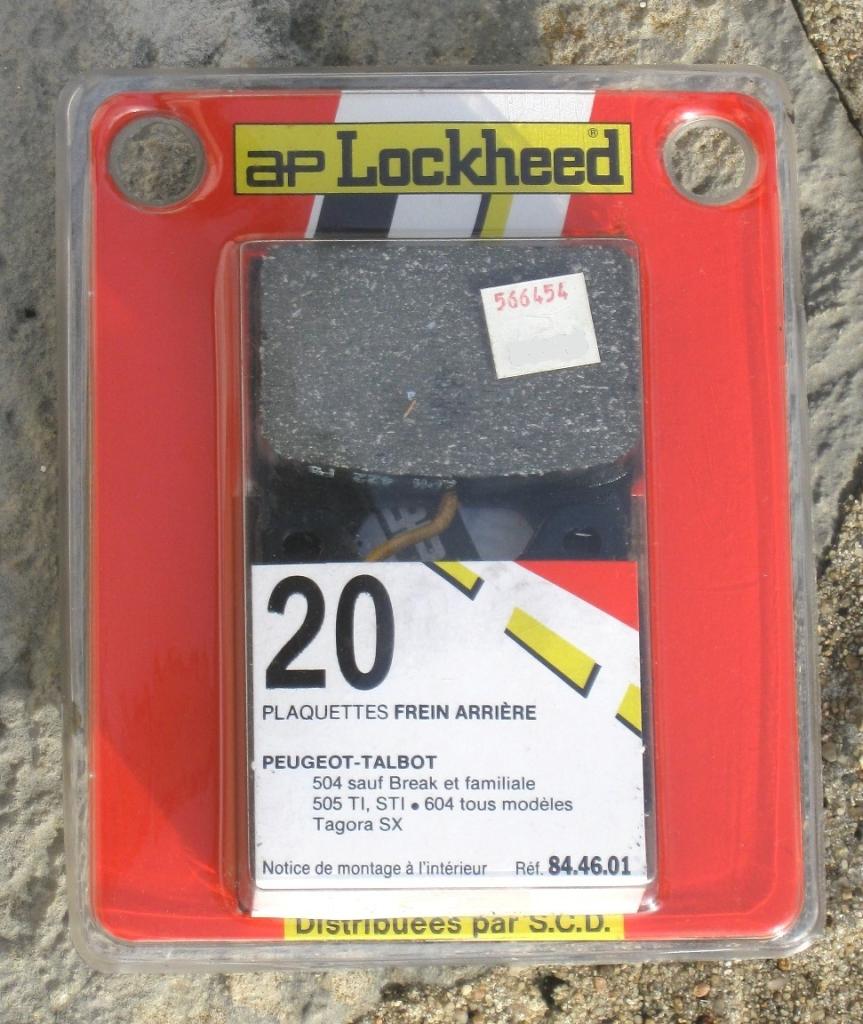 Plaquettes de Freins AR PEUGEOT 504, 505, 604 LesAnciennes.com
