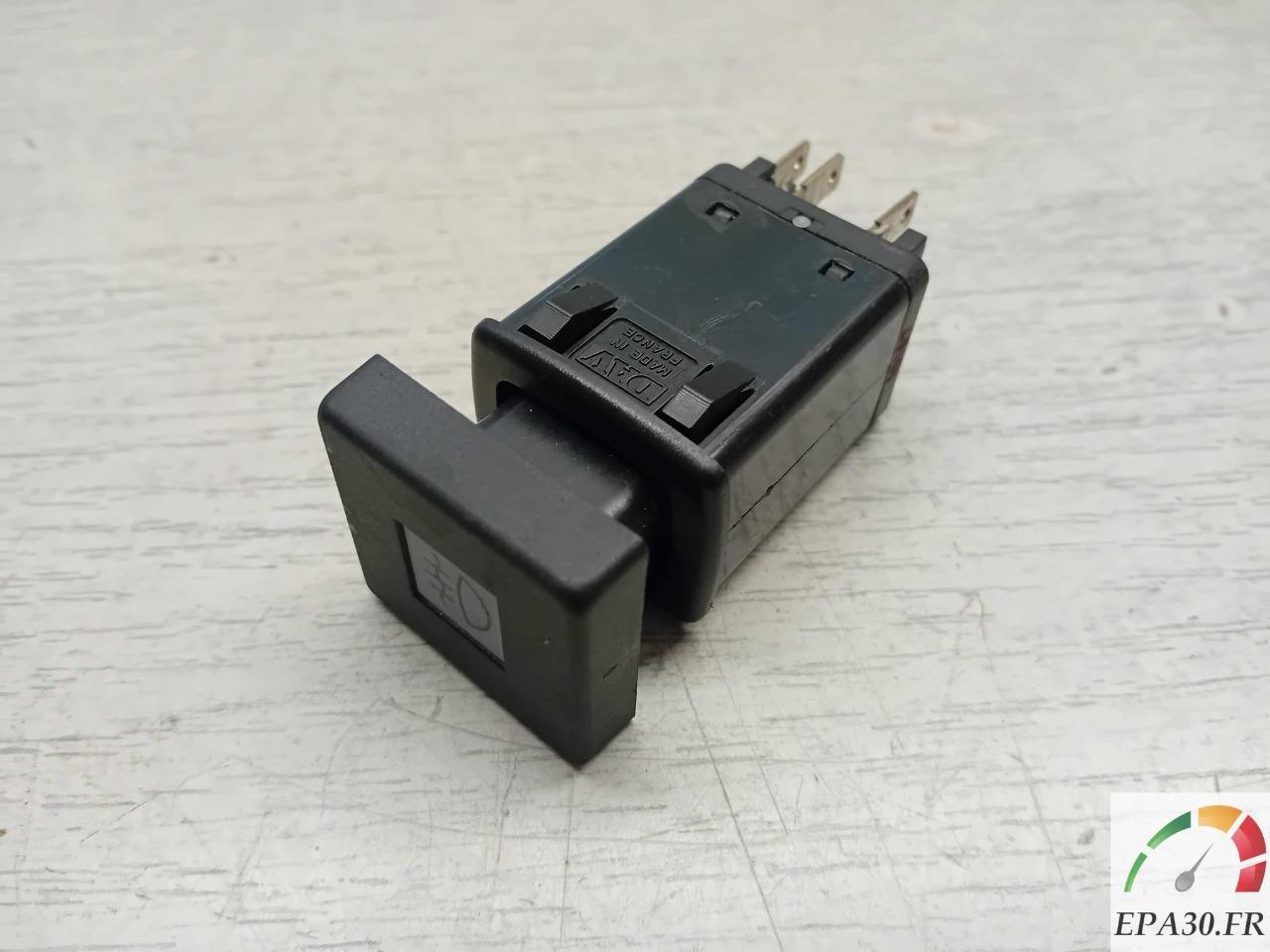 10197 INTER NEUF ANTIBROUILLARD AR RENAULT 21 R21 LesAnciennes.com