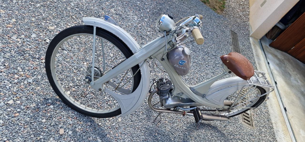NSU Quickly - 1953 LesAnciennes.com