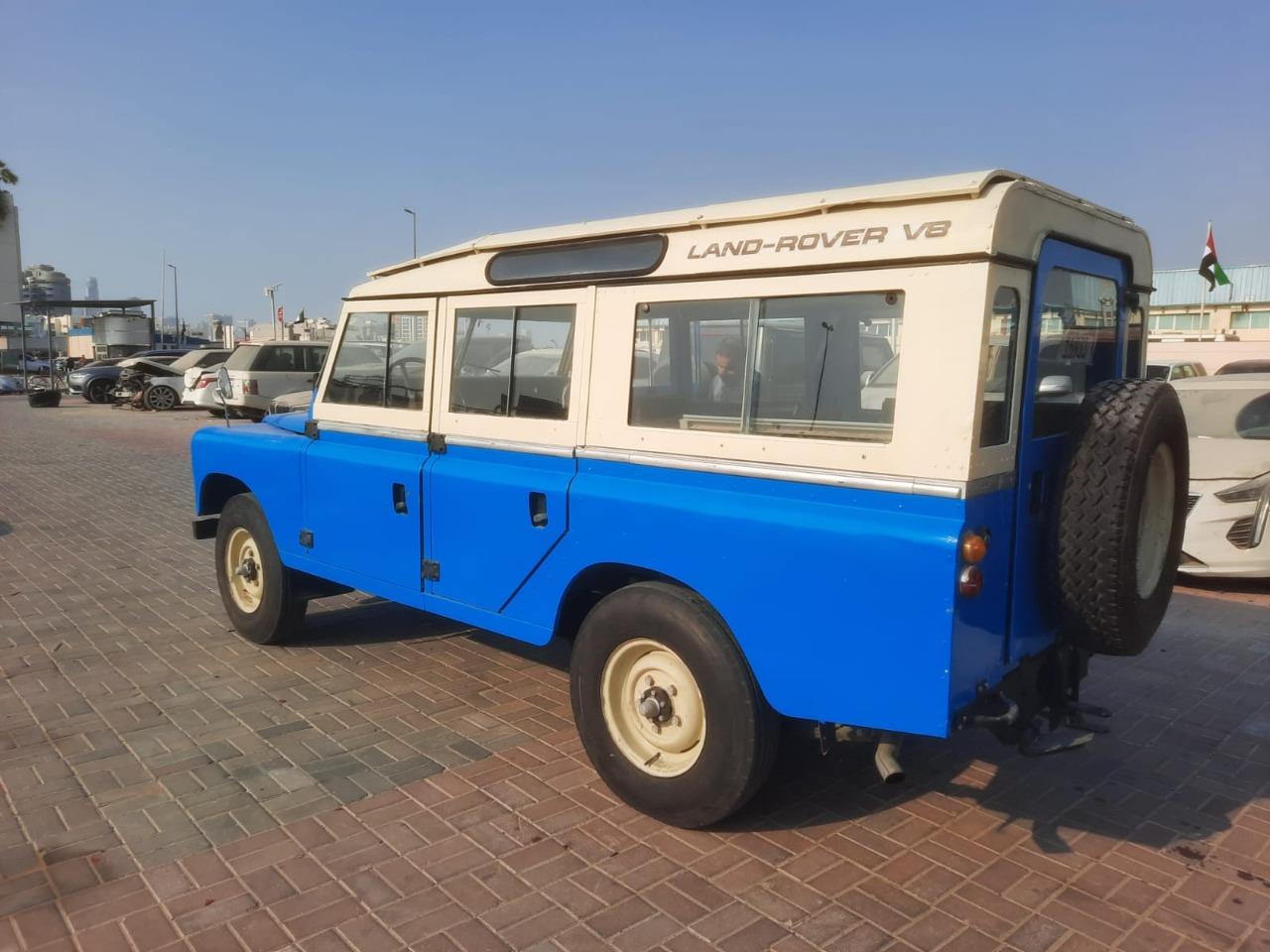 LAND ROVER 109 SW - 1980 LesAnciennes.com