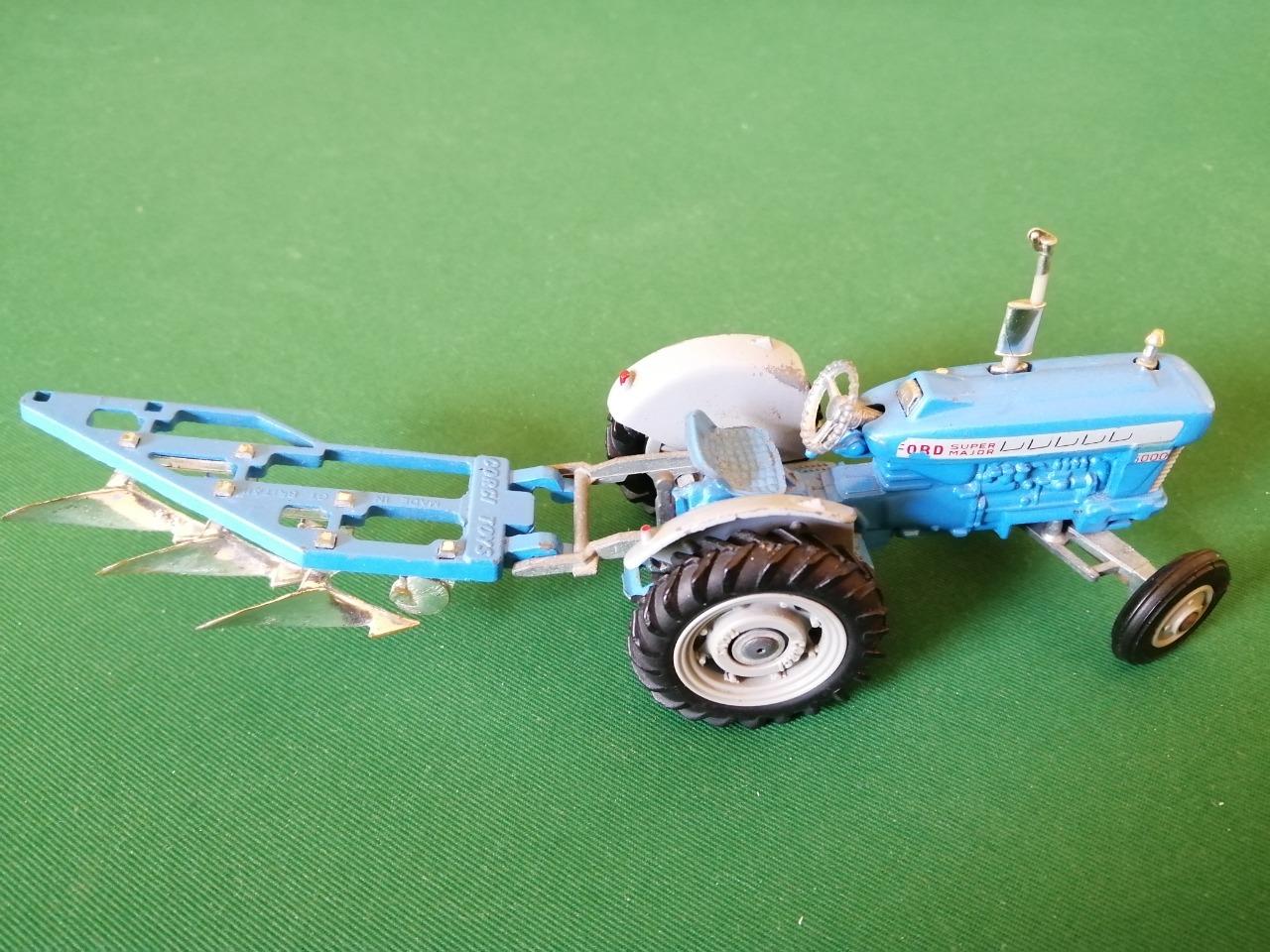 CORGI TOYS Tracteur LesAnciennes.com