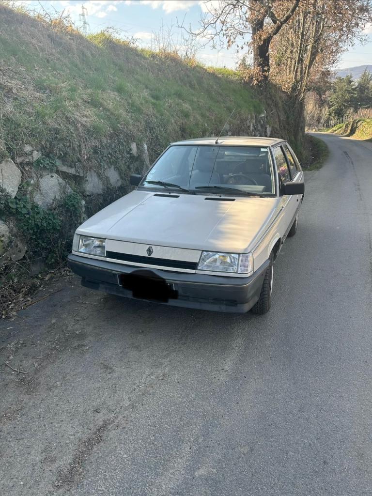 RENAULT 11 (R11) Société - 1988 LesAnciennes.com
