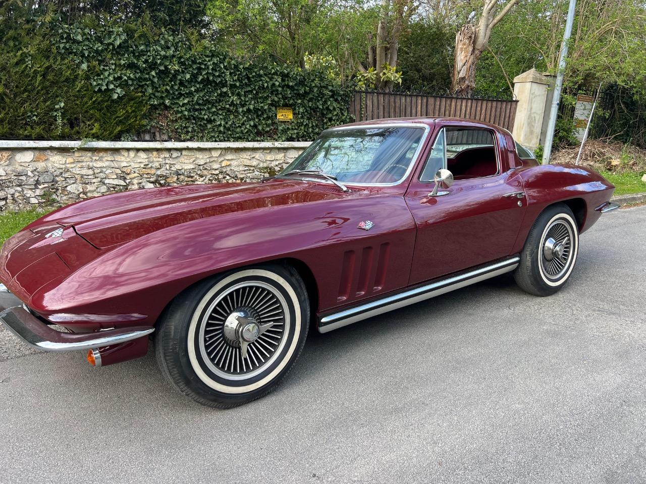 CHEVROLET Corvette c2 - 1965 LesAnciennes.com