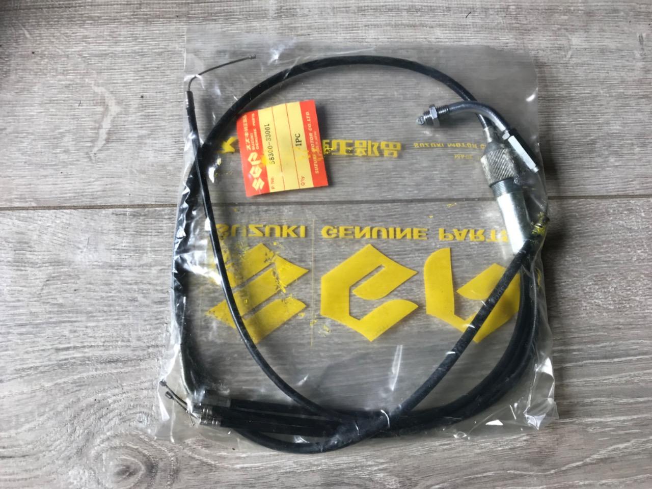 SUZUKI GT 550 / GT 380, câble neuf complet de gaz LesAnciennes.com