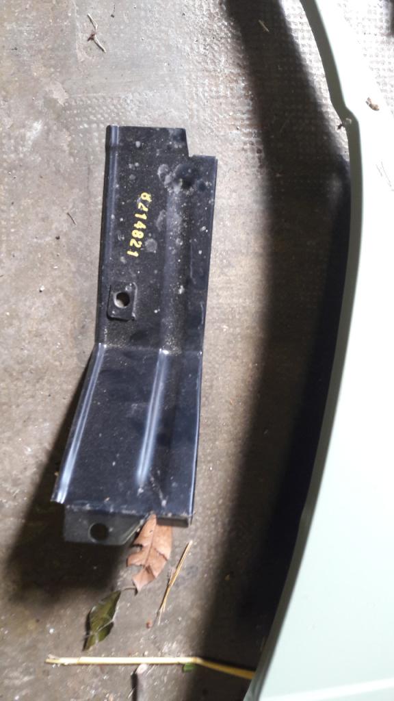 Lot de pièces RENAULT 4 (R4) LesAnciennes.com