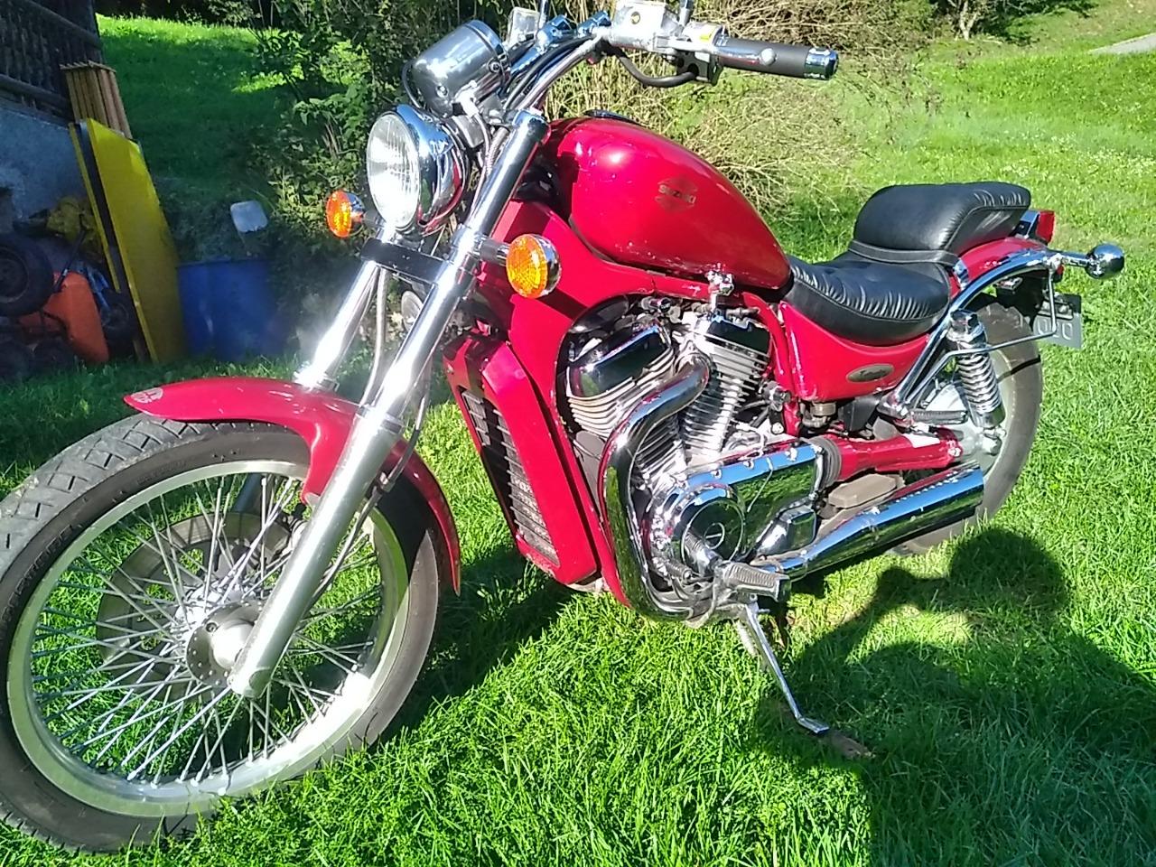 SUZUKI CUSTOM INTRUDER - 1999 LesAnciennes.com