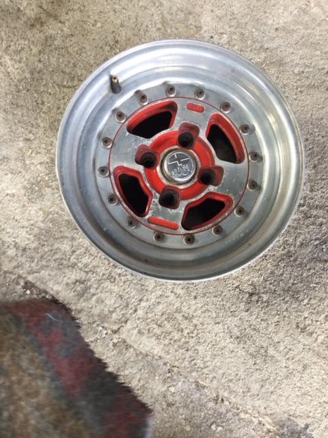 Jantes ALFA ROMEO 2000 COUPE BERTONE LesAnciennes.com