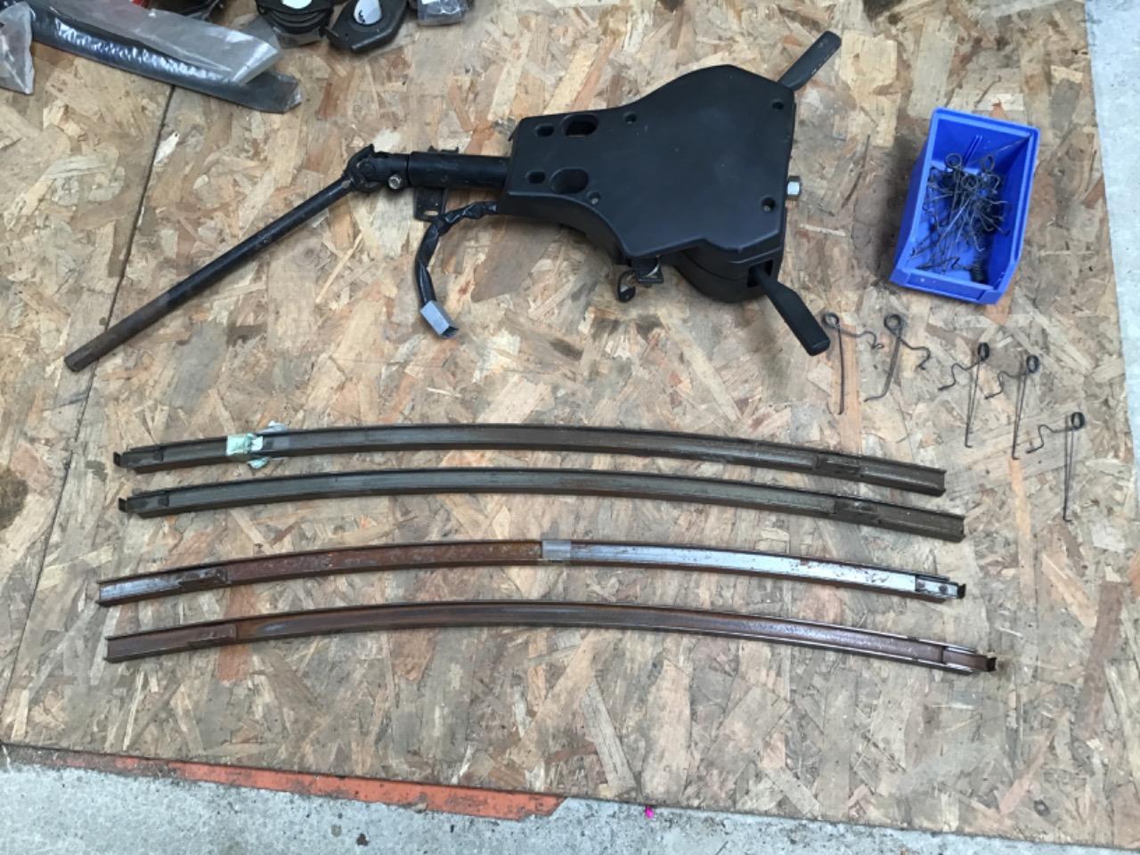 COULISSES/RESSORTS PEUGEOT 104 LesAnciennes.com