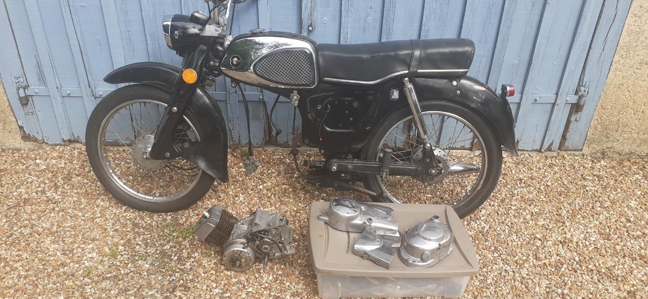 SUZUKI M 50 - 1964 LesAnciennes.com