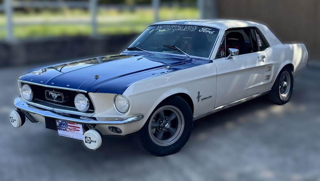 FORD Mustang J. Hallyday Tribute - 1967 LesAnciennes.com