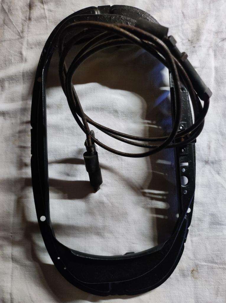 Supports de phare CITROEN Ami 6 / 8 toute version LesAnciennes.com