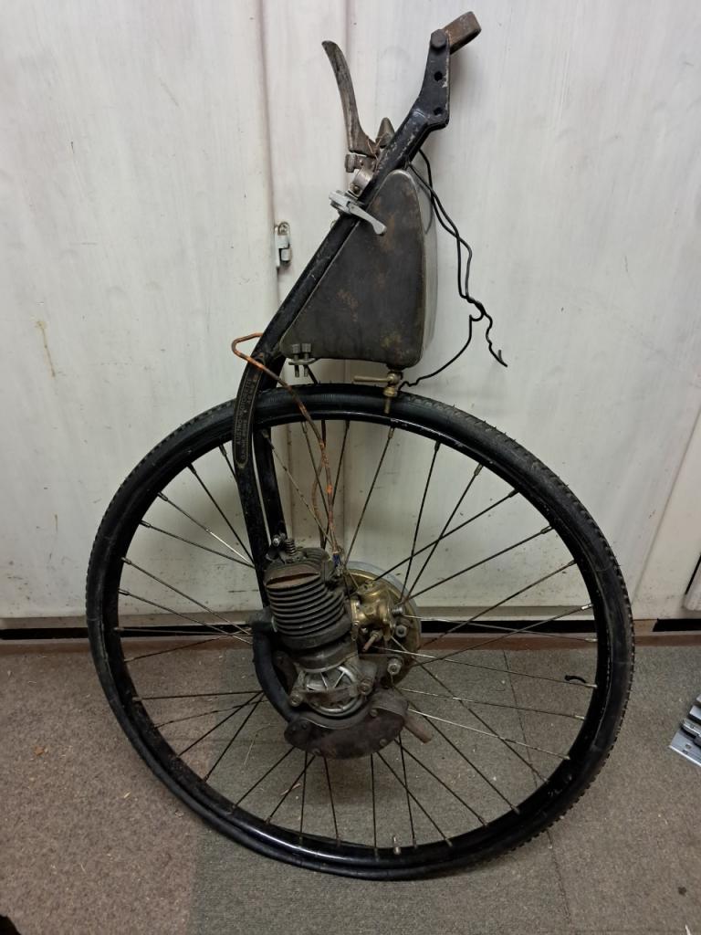 AUSTROMOTORETTE Moteur auxiliaire ⁹ - 1921 LesAnciennes.com