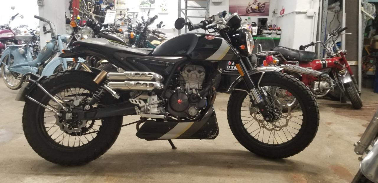 MONDIAL HPS HIPSTER 125 ROADSTER BOBBER - 2019 LesAnciennes.com