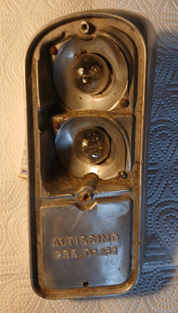 Platine FIAT 600 D LesAnciennes.com