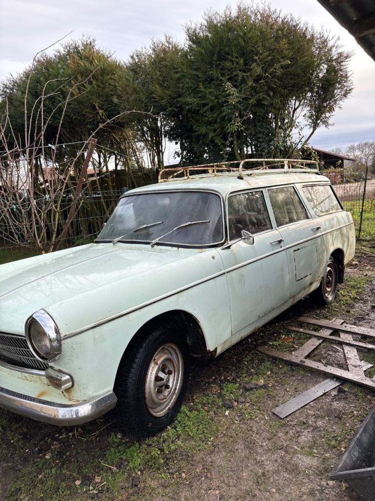 PEUGEOT 404 Break - 1966 LesAnciennes.com