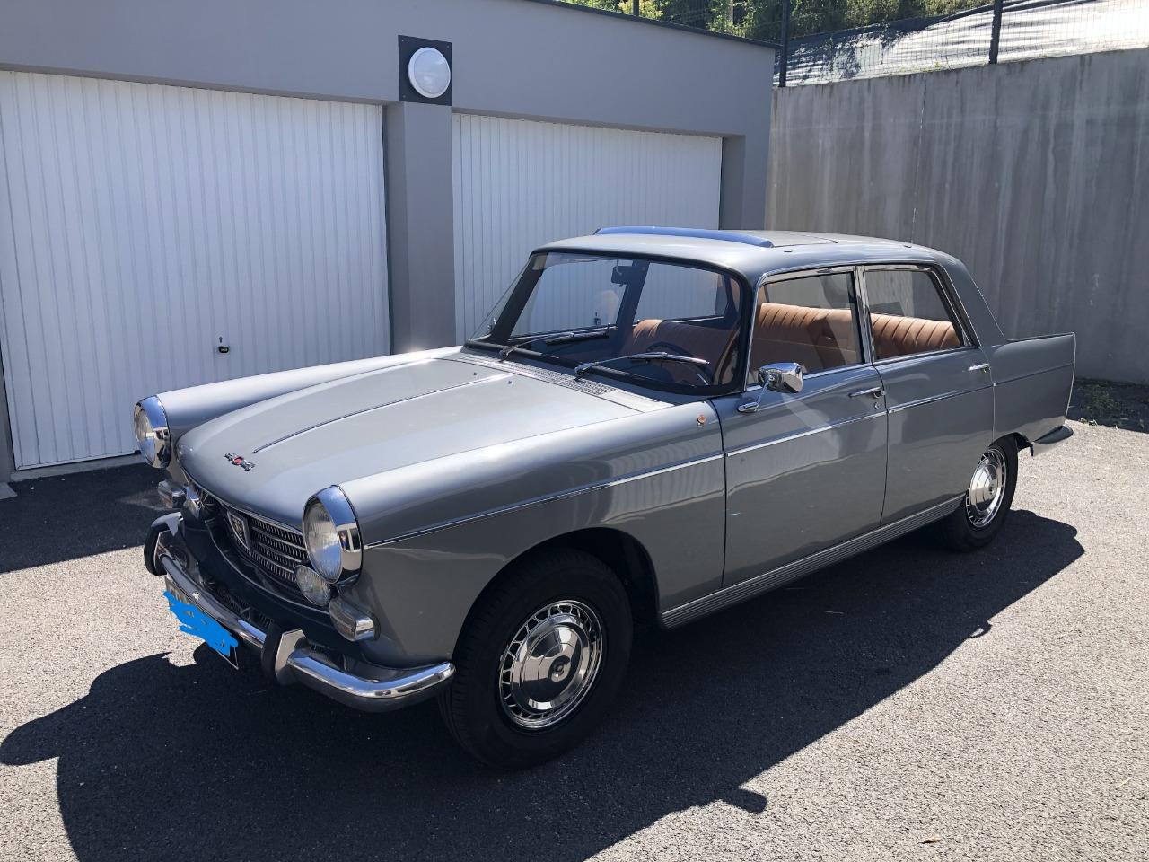 PEUGEOT 404 Super luxe - 1965 LesAnciennes.com