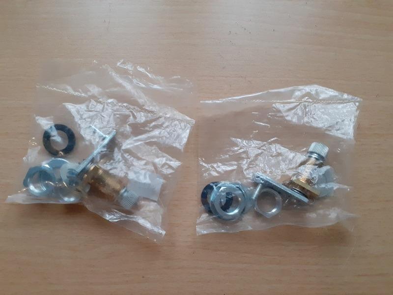 Axes d'essuie-glace CITROEN 2CV LesAnciennes.com