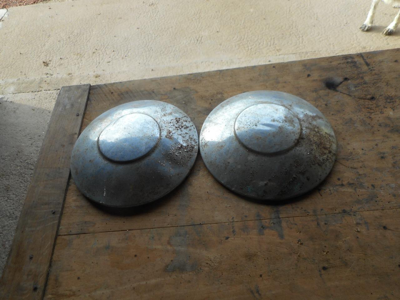 Enjoliveur RENAULT Dauphine LesAnciennes.com