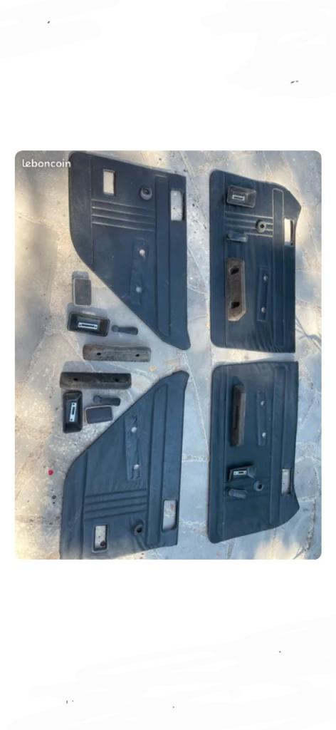 Panneaux de porte Renault R12 des séries 69-71 LesAnciennes.com