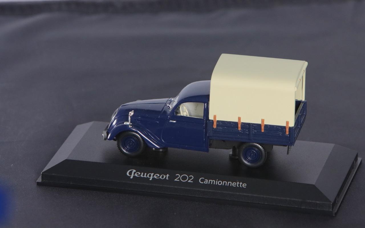 MINIATURE PEUGEOT LesAnciennes.com