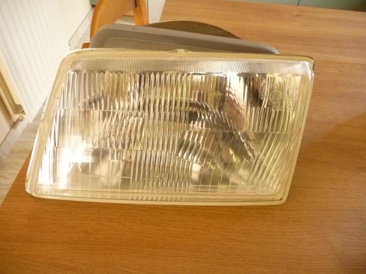 Optique de phare PEUGEOT 205 LesAnciennes.com