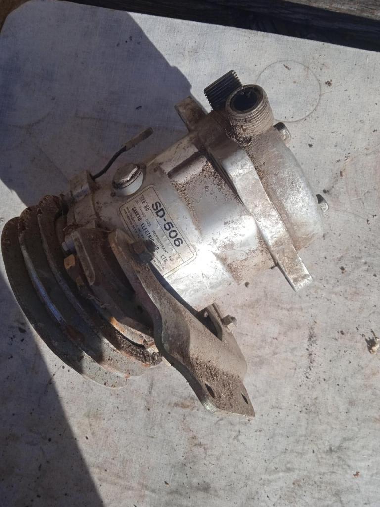 POMPE SD 506 LesAnciennes.com