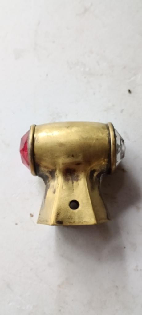 Cabochon de feu pour ancêtre en cuivré LesAnciennes.com